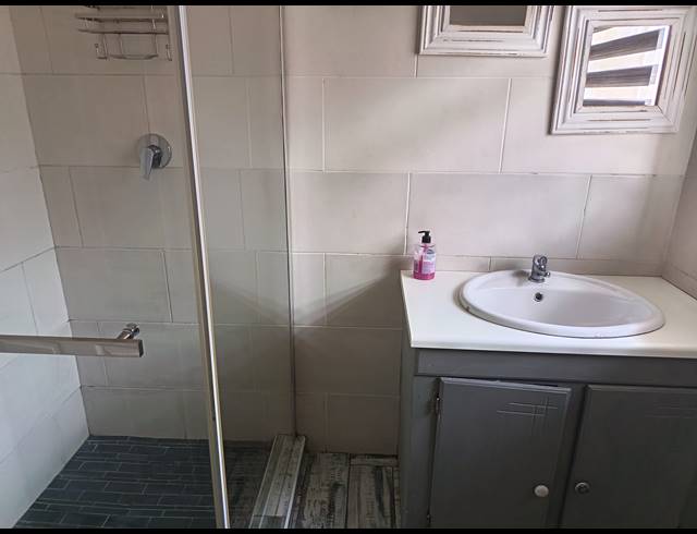 3 BEDROOM HOUSE FOR SALE IN ROTHDENE